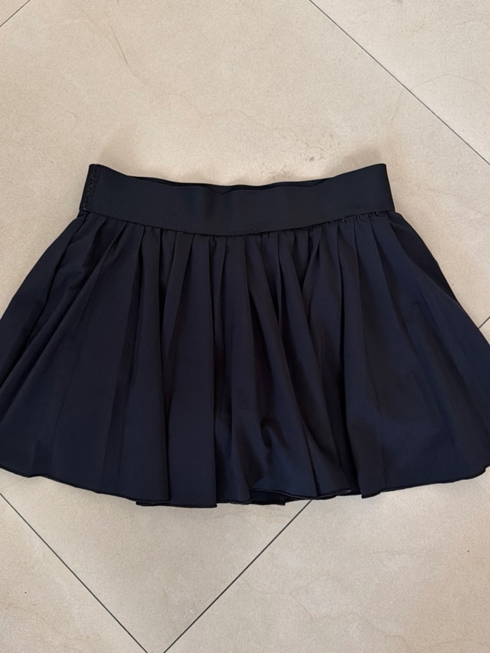 Aritzia Black Pleated Mini Skirt